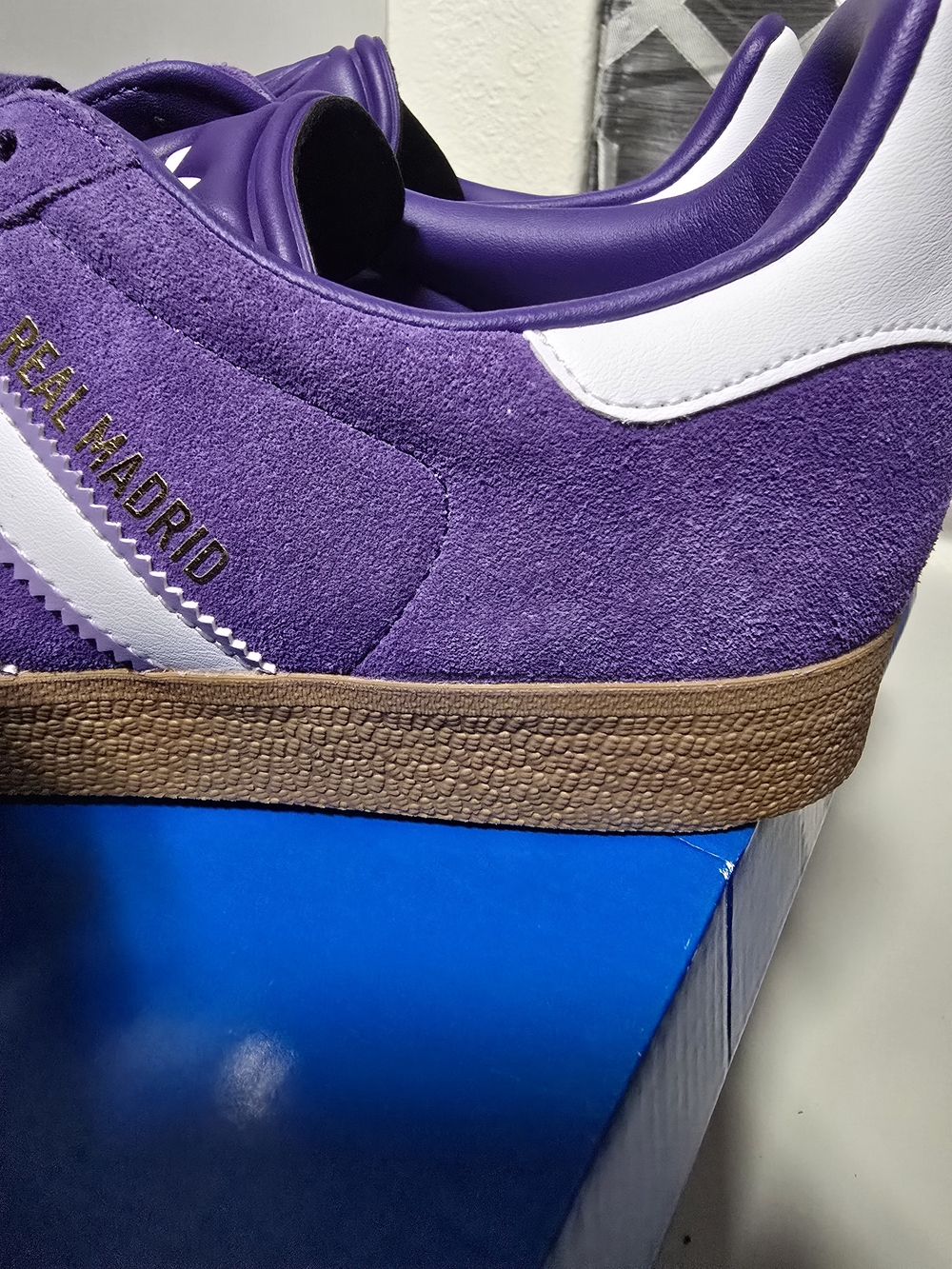 MEN Adidas Real Madrid Purple Suede Men's Sneakers Size 10 - Picture 10 of 13